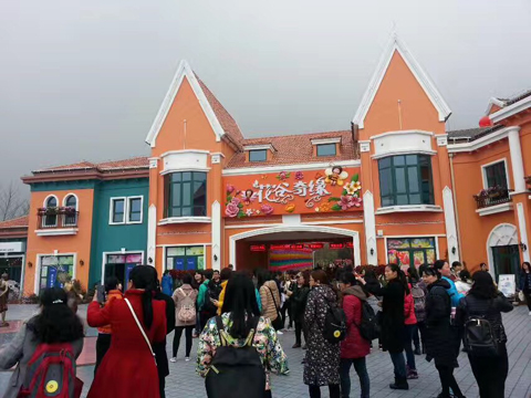 最是一年春好时，烟雨江南踏诗行