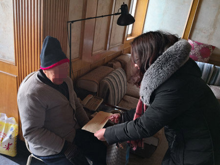 心系退休老教师，春节慰问暖人心