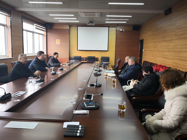 温馨欢送会，浓浓惜别情