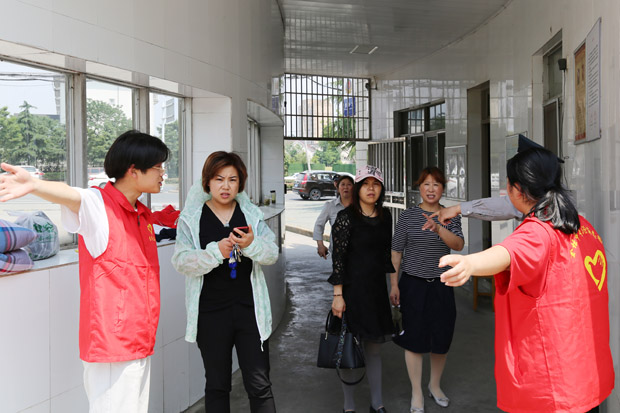 我校举行家长开放日活动