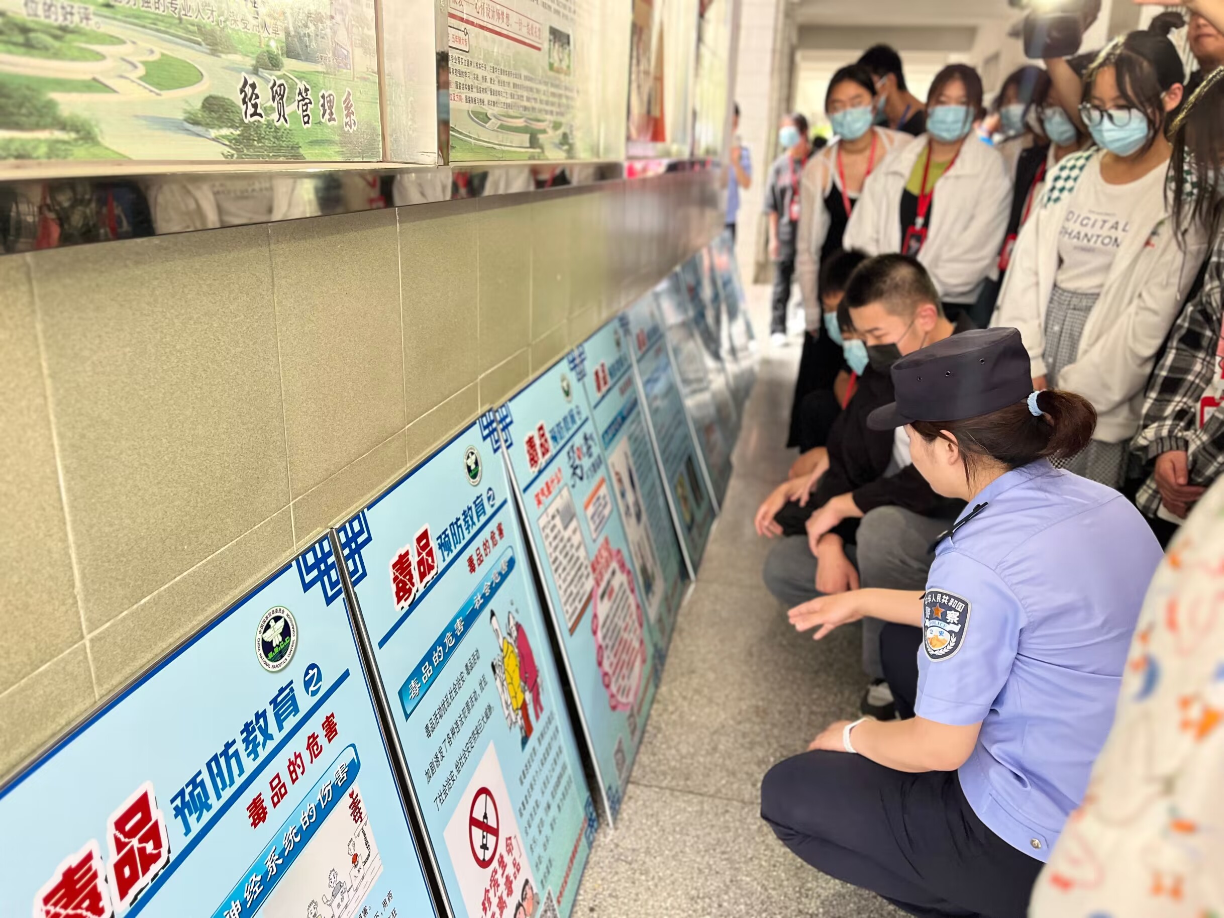无毒校园，护航青春——华球网页版禁毒禁烟宣传活动进校园